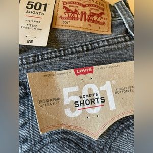 Levi’s 501 High Rise Shorts Denim Washed Black size 25